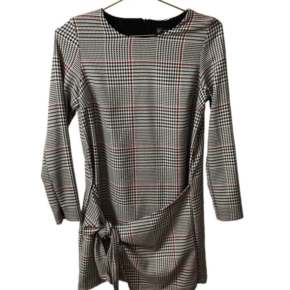 Zara Black and White Plaid Long Sleeve Dress